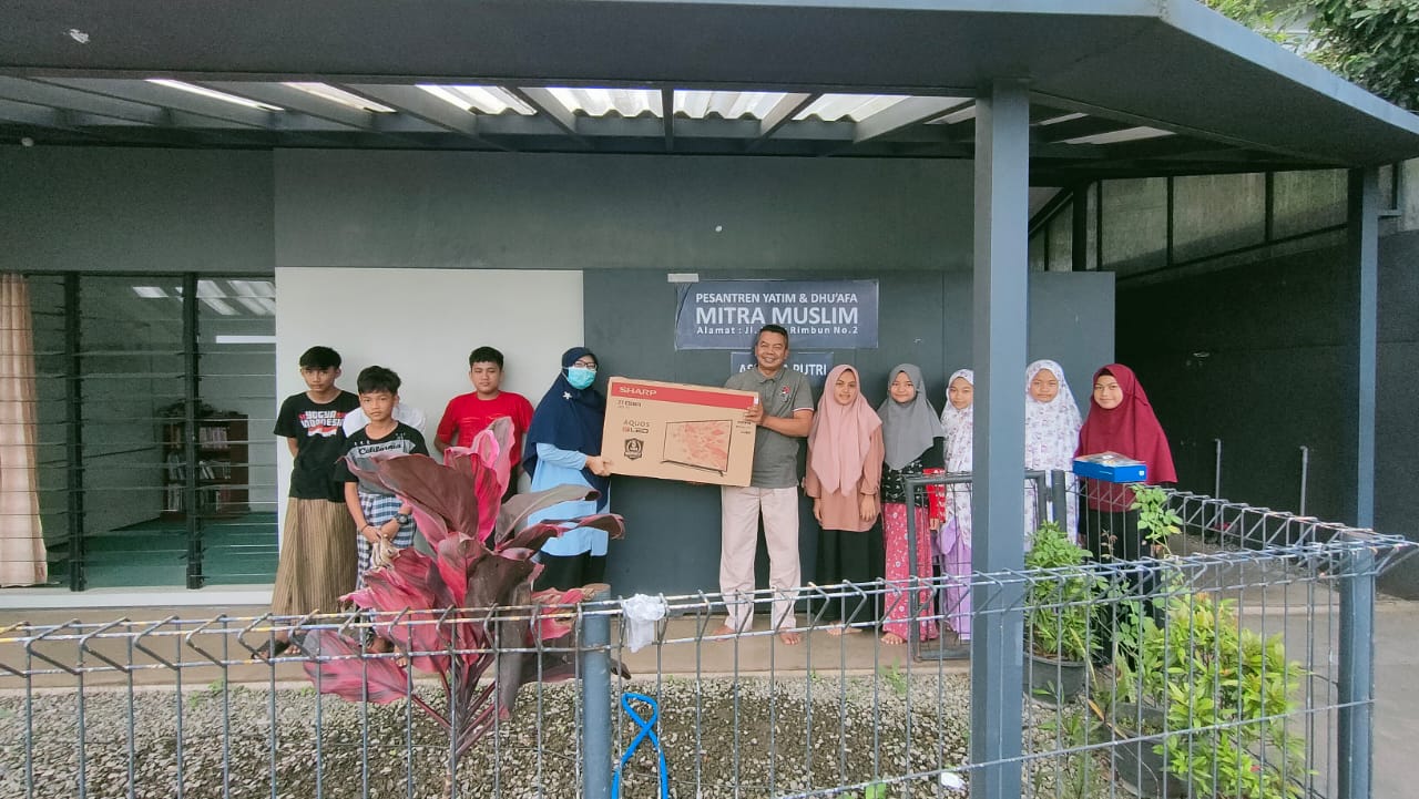 Pengadaan Perangkat TI untuk Menunjang Pembelajaran Teknologi Infomasi di Pesantren Yatim dan Dhu’afa Mitra Muslim Bandung