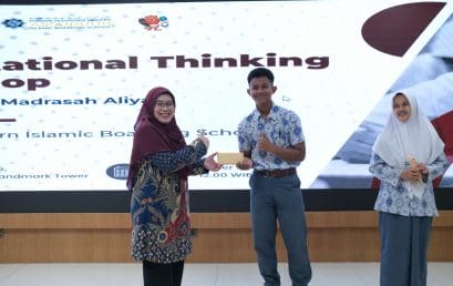 Computational Thinking for MA Students of Pondok Pesantren Modern Assuruur