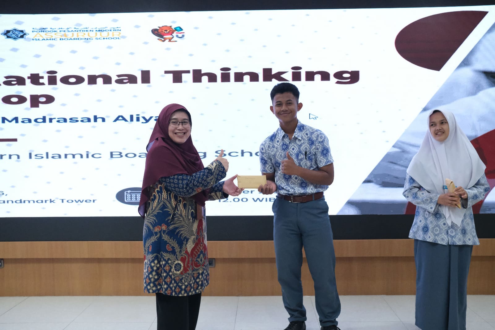 Computational Thinking for MA Students of Pondok Pesantren Modern Assuruur Computational Thinking for MA Students of Pondok Pesantren Modern Assuruur